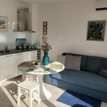 Obzor Tatyana Apartaments Bonjour エクステリア 写真